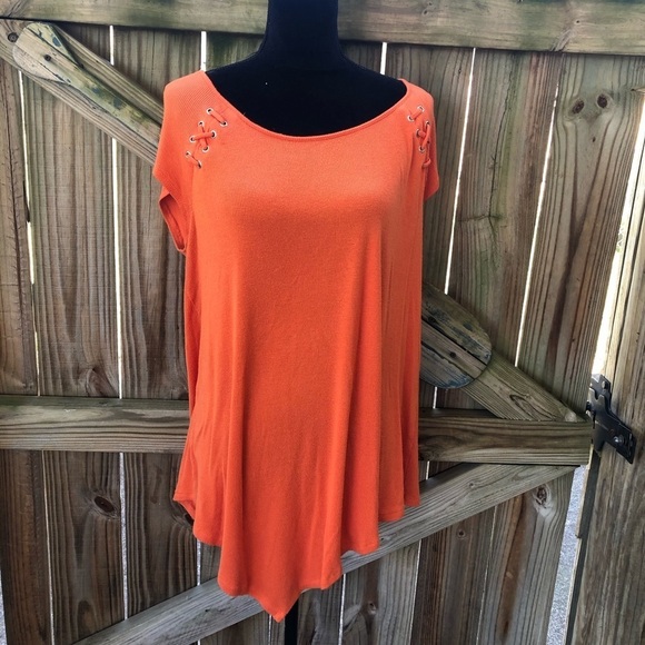 New Directions Orange Short Sleeve Boot Neck Top with Asymmetrical Hem Size L - Picture 1 of 3